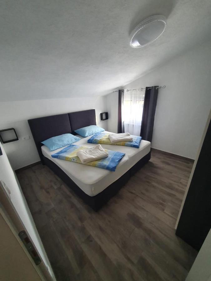 Apartman Luis Light Διαμέρισμα Kaštela Εξωτερικό φωτογραφία