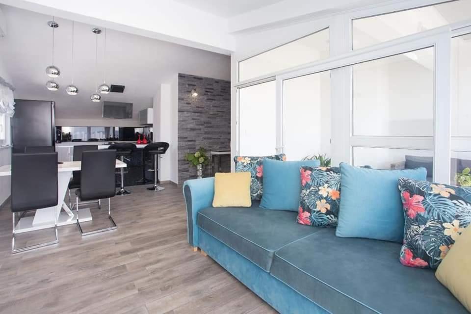 Apartman Luis Light Διαμέρισμα Kaštela Εξωτερικό φωτογραφία